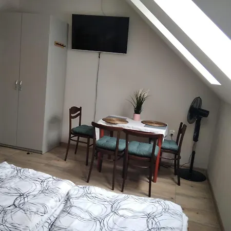 Quarto em Acomodações Particulares Rowerowa Przystan *